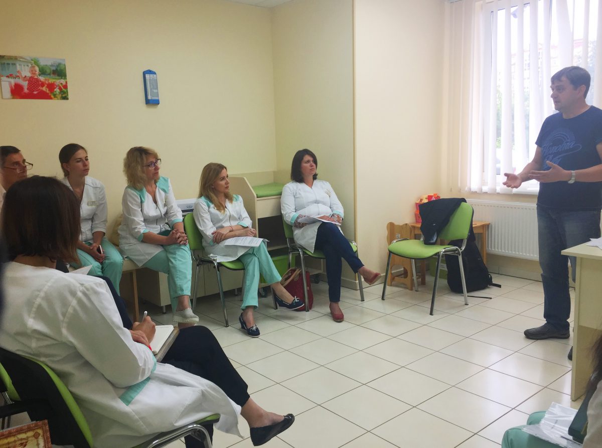 Лекция от главного детского иммунолога Киева для врачей МЦ «СантаЛен»