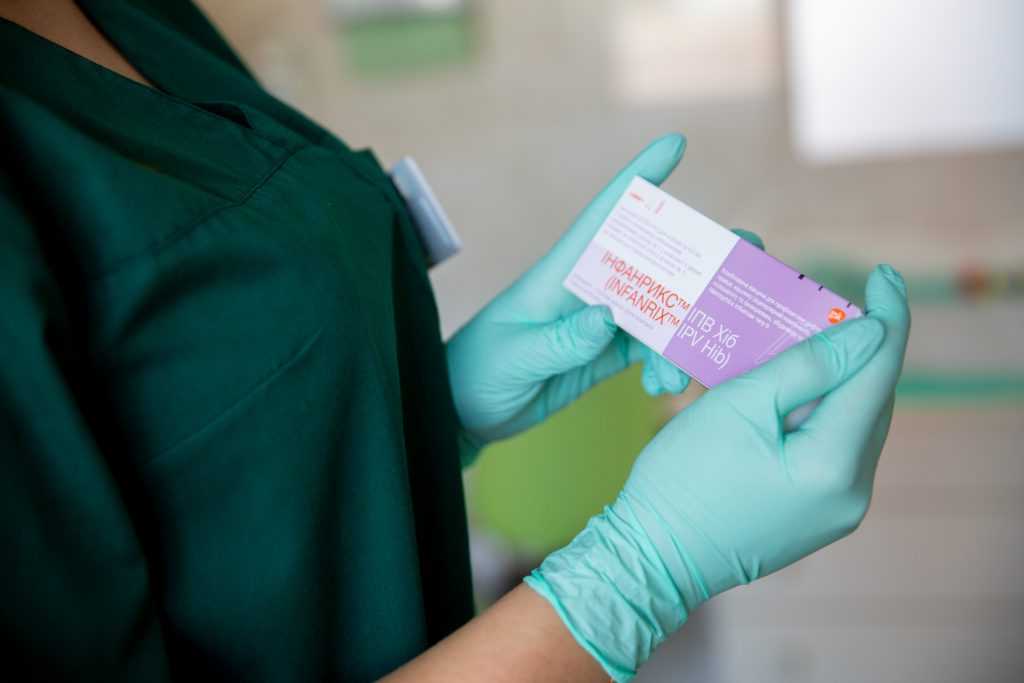 Безпечна вакцинація в медичному центру СантаЛен